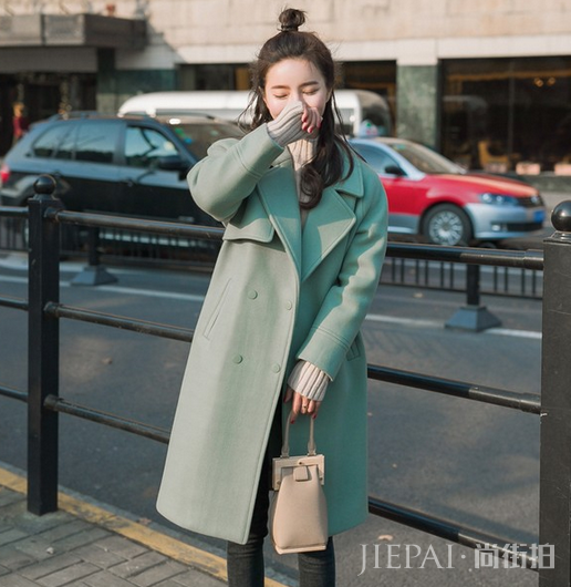 今年很火的大衣和羽绒服但是超有气质!