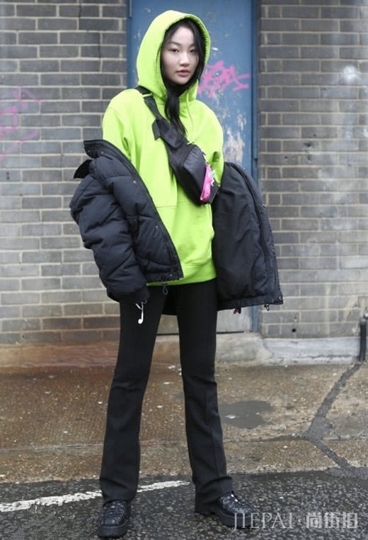 羽绒服＋卫衣，等你来撩