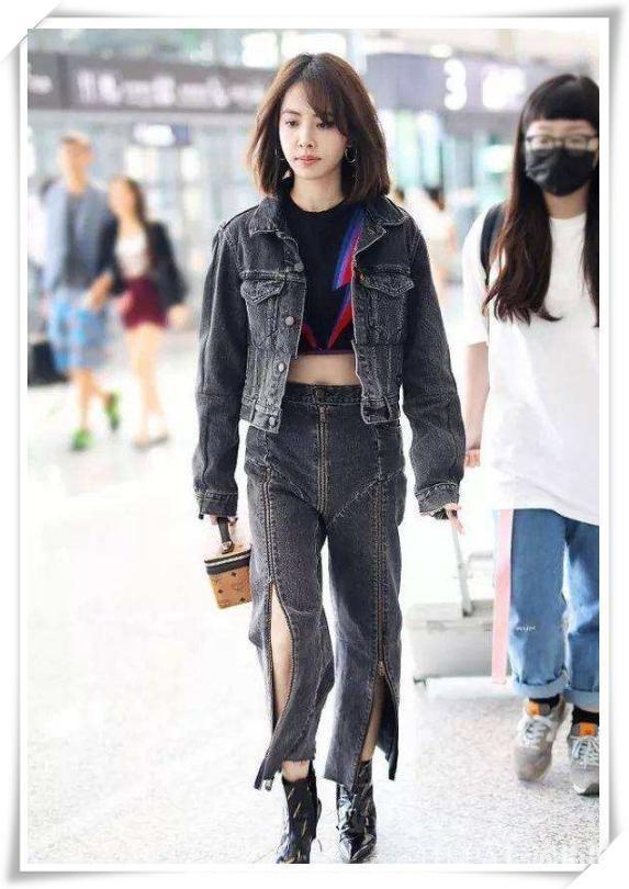 蔡依林为保暖把裤脚塞袜里,但为啥还要露膝盖呢