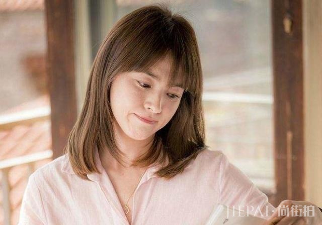 圆脸妹子赶紧跟宋慧乔学起来，这些发型显脸小！