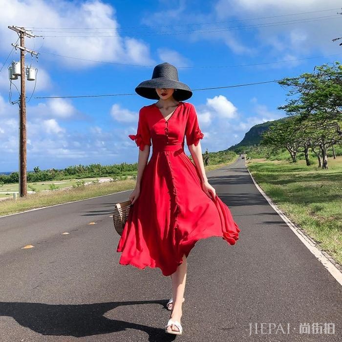 今年流行的仙女连衣裙,轻松遮掉你的大屁股