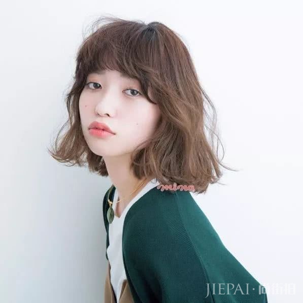 日本神颜辣妈剪了吴亦凡同款发型？模仿需谨慎…