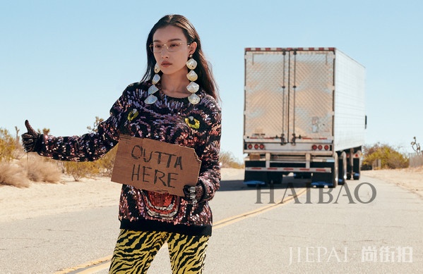 倪妮2019春夏广告形象大片,现身沙漠公路