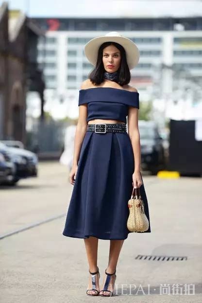 平胸妹纸看过来! 这样穿可美啦