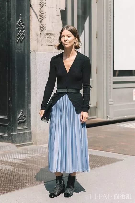 这件“奶奶衫”成了2019春夏最火爆款!