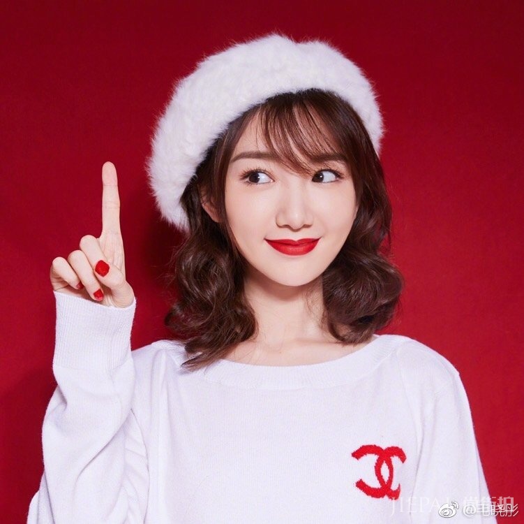 毛晓彤剪了新发型,美呆了