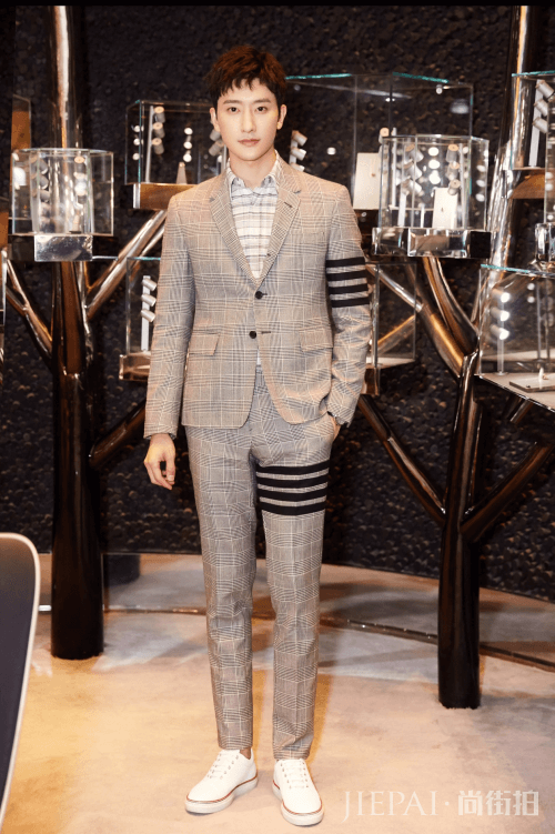 周觅这枚行走的少女心打火机