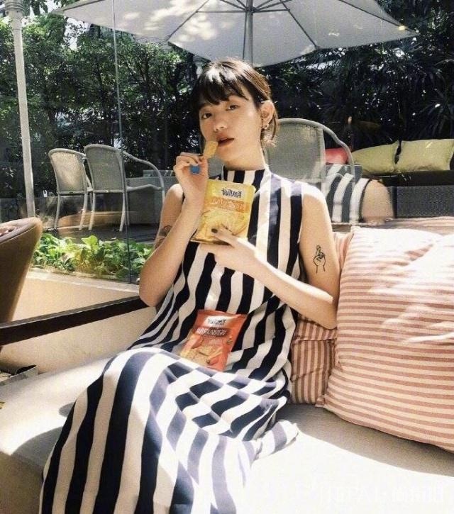 想穿的干净又有气质？来这位泰国时尚博主的穿衣打扮吧