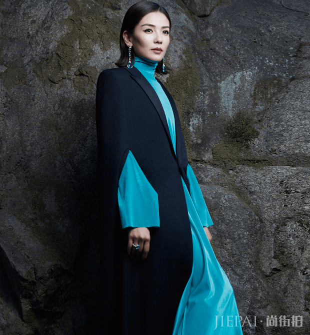 刘涛时尚大片曝光，造型突破太有气质