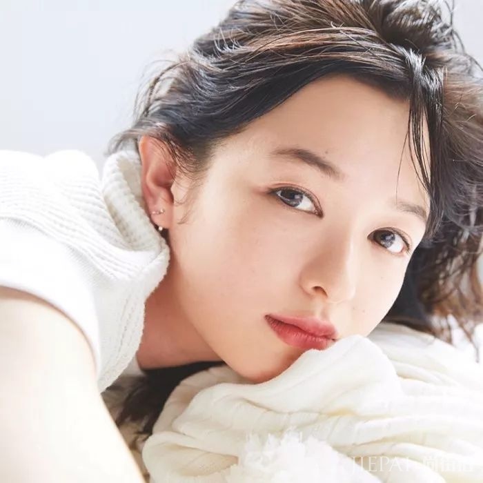 今年夏天必备的神仙色口红，让人直呼“OMG”！