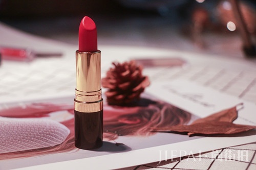 香奈儿136口红 这个色号非常少女系