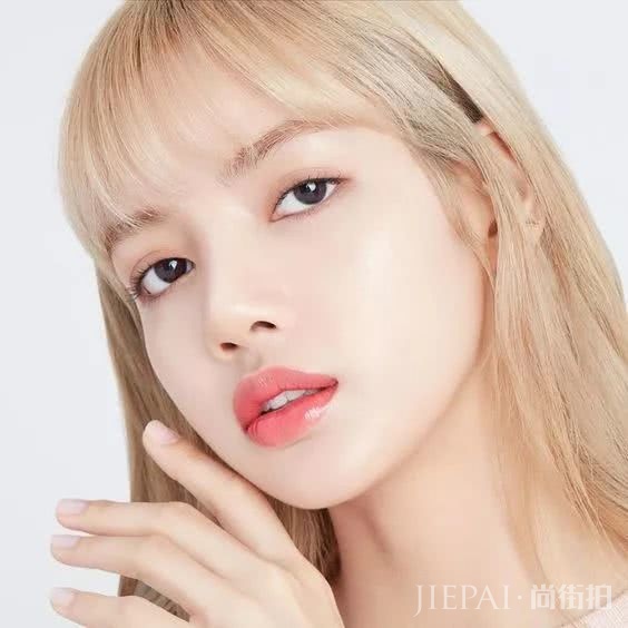 今年春夏这款妆容不挑肤色还很有少女感!秀智也化了