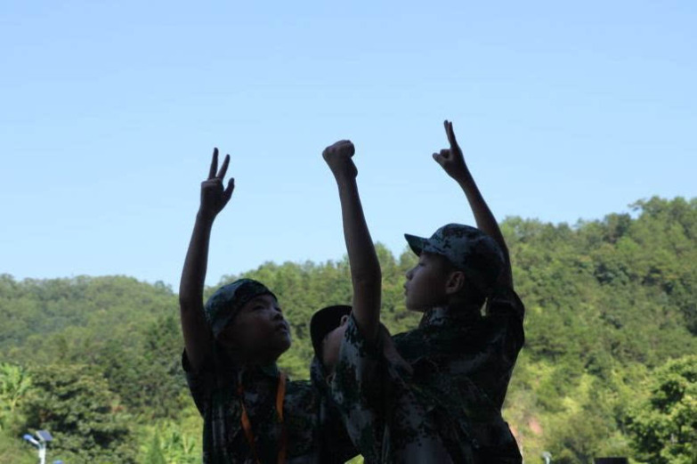 【夏令营】“我是小小特种兵”再度引爆暑期档 | 2019全面升级、戎装集结