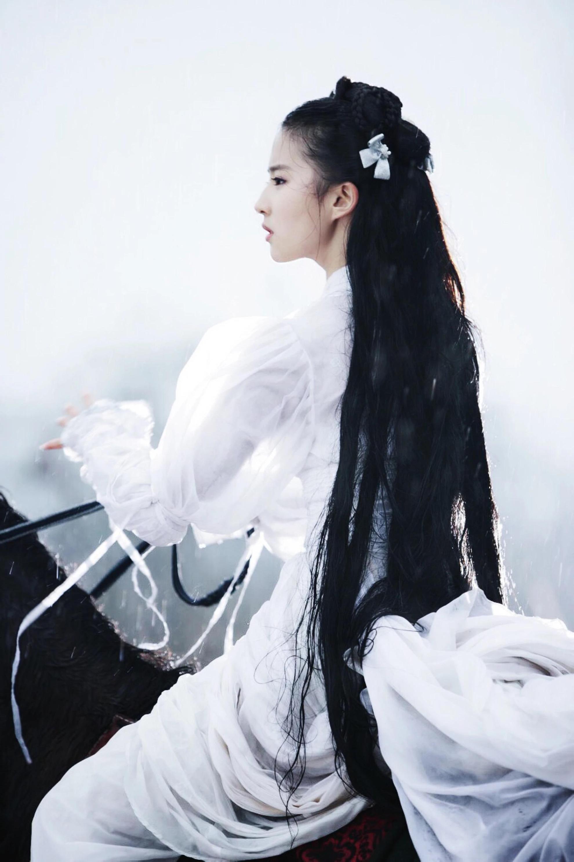 女神刘亦菲颜值下滑，这脸都给人一种胖一圈的感觉