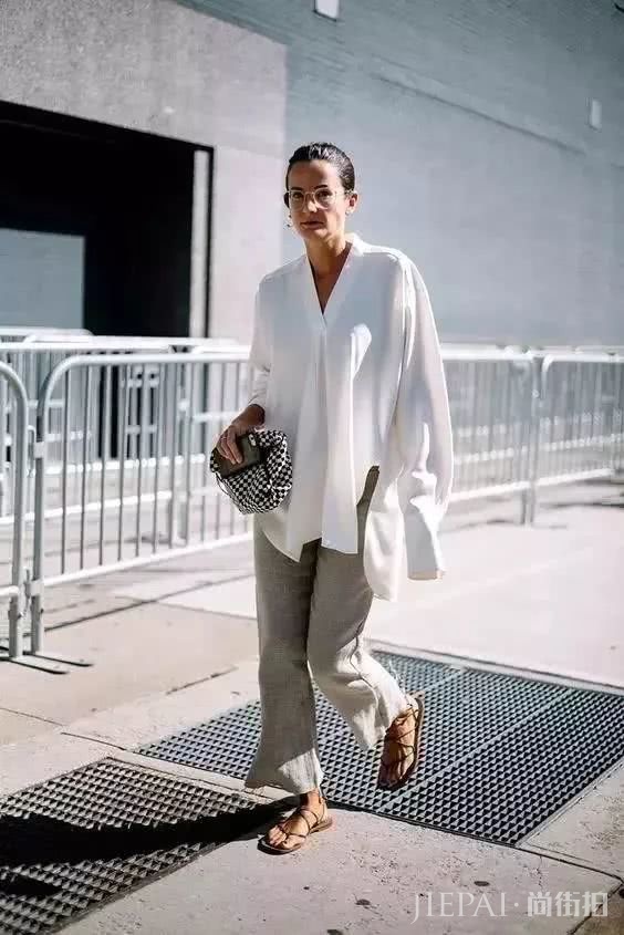 杜鹃人感搭配真是越看越舒服!这样简约大气的穿衣品味尽显高级