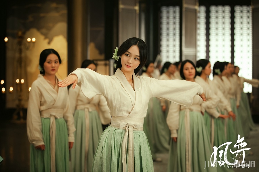 何泓姗《凤弈》剧照 饰演叶凝芝