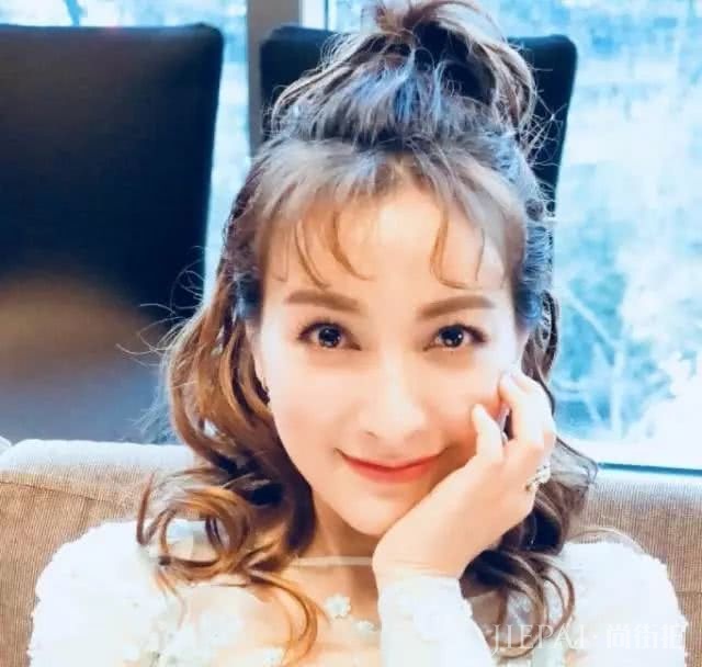 头发越“乱”越时髦？杨幂、吴昕已上瘾