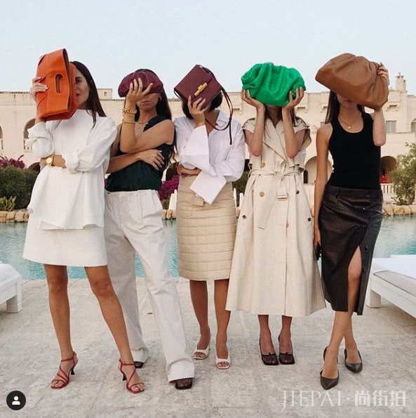 身高158的当红时装博主，用4个色穿出了夏日高级感