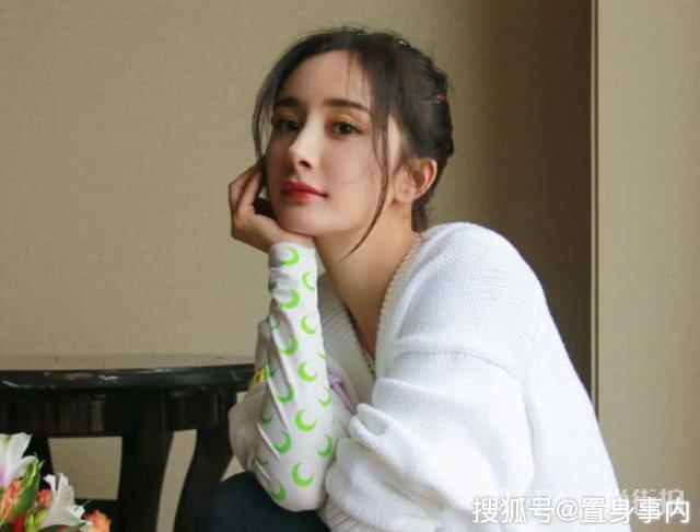 对待辱华品牌,杨幂刘雯很刚,张艺兴避重就轻,林允开启装傻模式