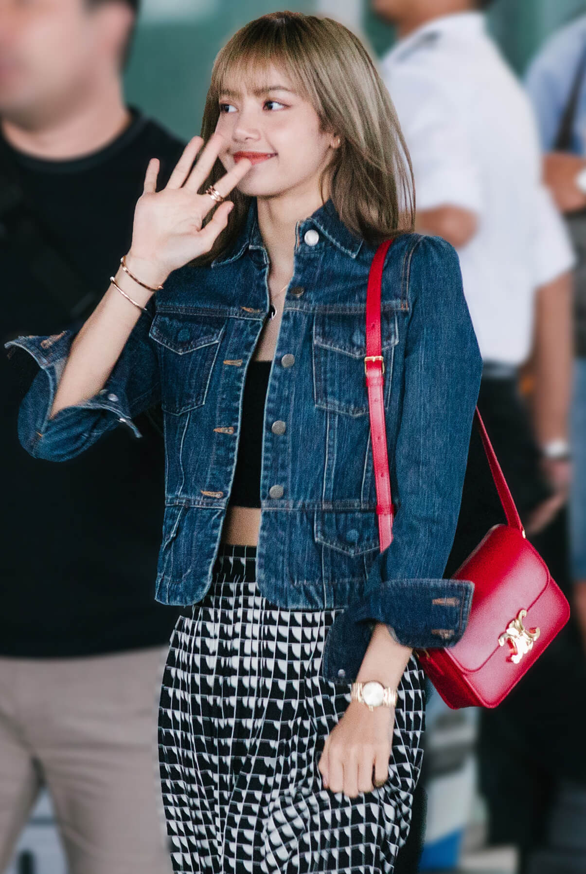 人间celine已上线 lisa的穿搭日常太a了吧 – 尚街拍