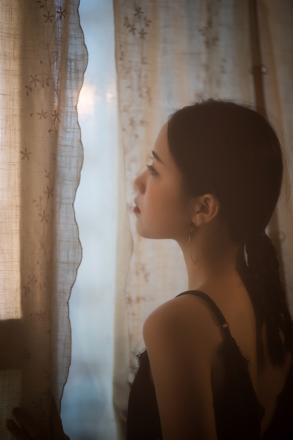 成熟欲女性感朦胧诱人写真图片