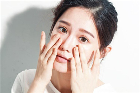 魅力眼镜妆,让你魔力四射