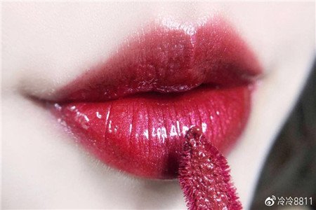 李佳琦的口红视频为什么那么多人看,告诉你挑选口红颜色的四种要点