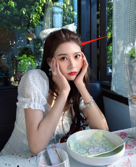 温婉为什么一直用头发挡额头？当她把刘海掀上去后，拉低了整体颜值