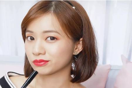 女性发型设计与脸型搭配，长脸圆脸的女生适合什么发型