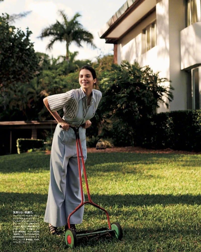 KENDALL的身材哪个女生不羡慕!最新内页大片每张都是颜值暴击