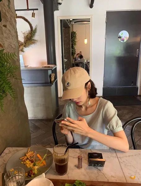 韩剧女主角式，庭沼珉的夏日气质私服穿搭！