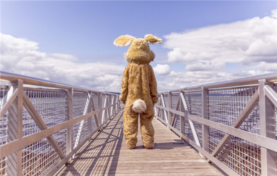 初恋女生放弃初恋男生怎么办 3种不同的方法帮你度过难关