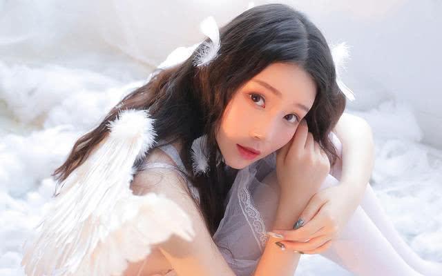 恋爱中女生要不要主动 主动追求男生不丢人