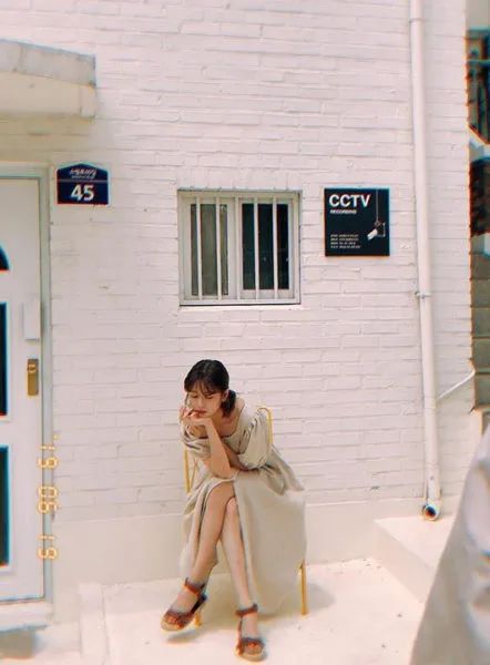 韩剧女主角式，庭沼珉的夏日气质私服穿搭！