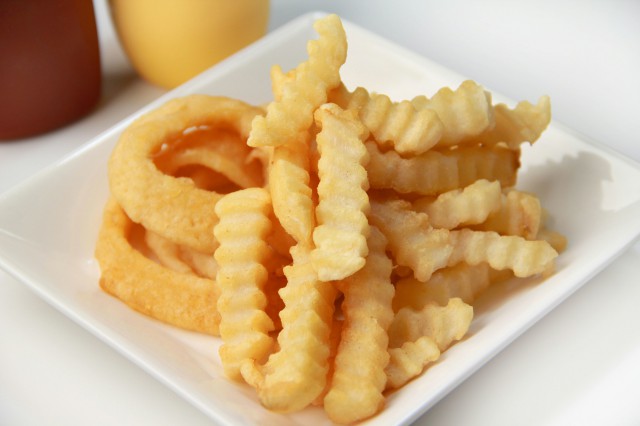 毛孔粗大不能吃什么，毛孔粗大吃什么能改善