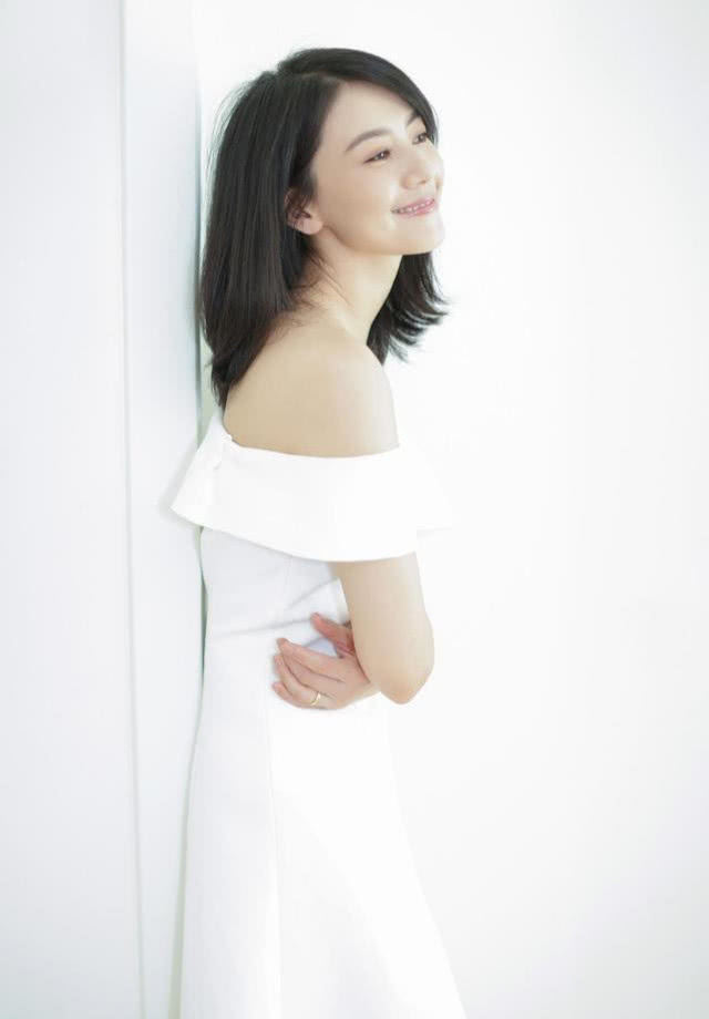 高圆圆裙子从来不穿基本款,却美的像仙女