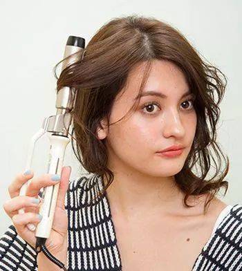 脸大扎什么头发好看？扎发气质又显脸小！