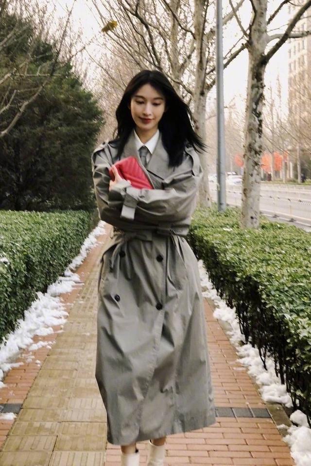 气质轻熟穿搭,穿上身也太女神了吧!简直是温柔知性大姐姐