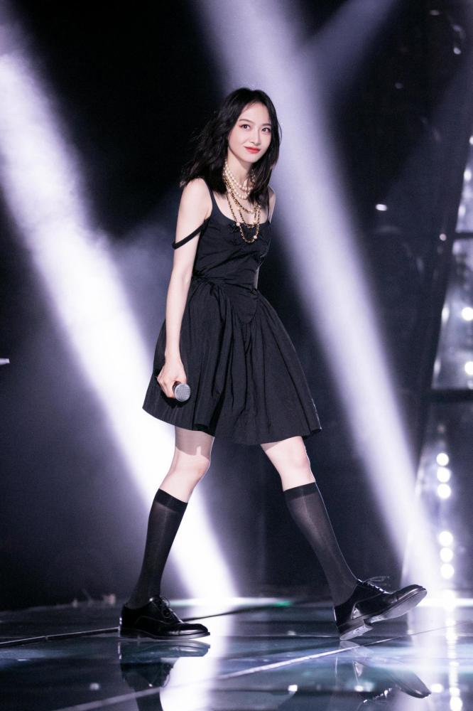 宋茜的“内衣带掉落”太厉害,一般人扛不住