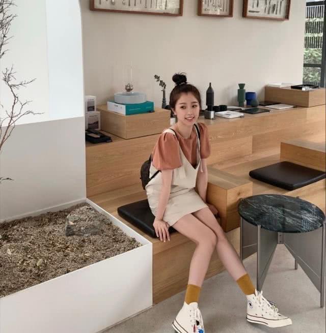 夏天穿什么好?学“小作精”虞书欣穿搭技巧,让你秒变时髦精