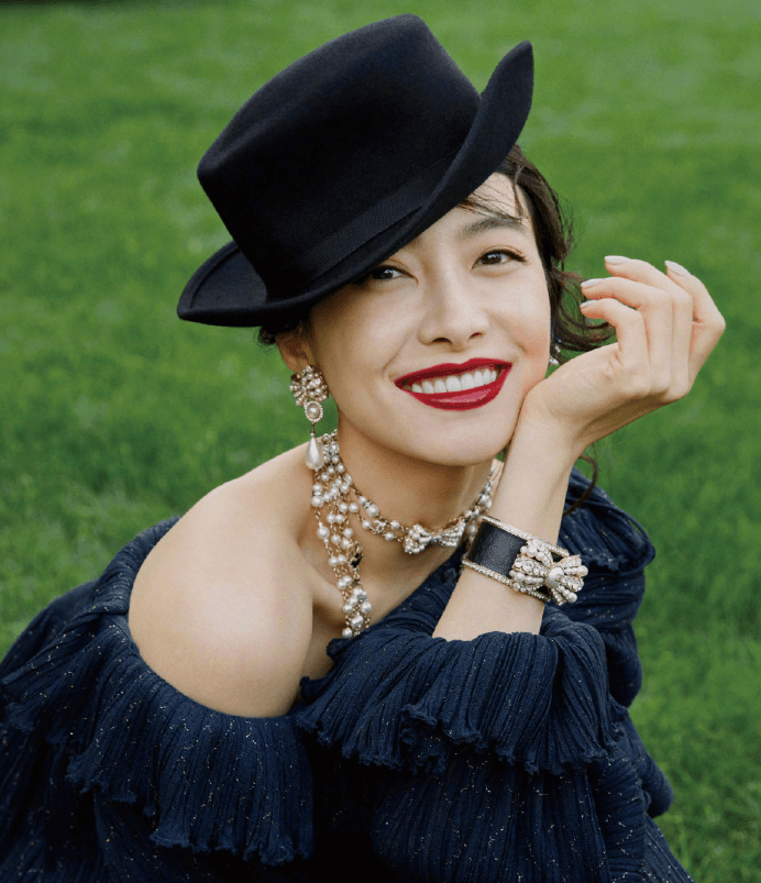 宋茜挑战上衣倒穿,看到她的腰围后直呼女娲太偏心