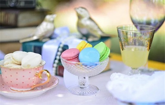 女朋友嫌弃我穷怎么办 从四个方面来看