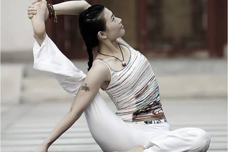 女人瘦腿的最快方法,懒人瘦腿法彻底减掉大象腿