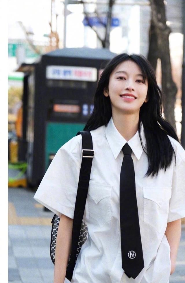 气质轻熟穿搭,穿上身也太女神了吧!简直是温柔知性大姐姐