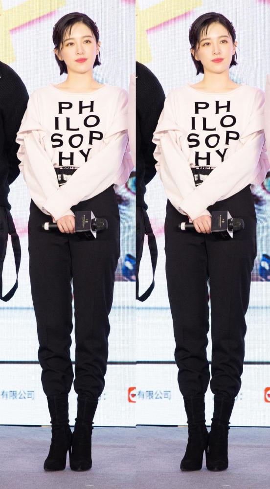 阚清子接个假发就从大众脸变初恋脸了,配小绿裙甜似韩剧女主