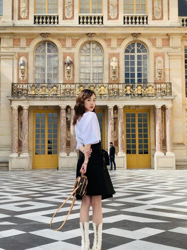 网红阿沁真的太会穿了！小个子女生学她这样穿轻松变身时尚潮人！