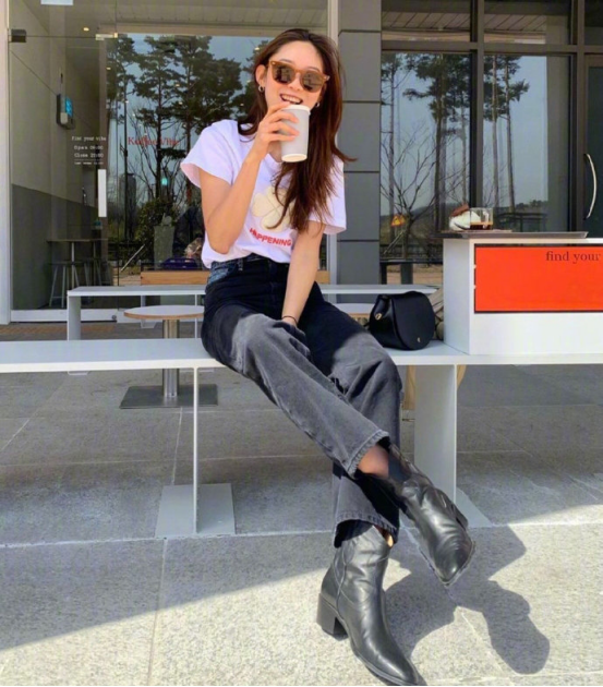 专属于小女生的韩范穿搭时尚！舒适休闲的穿搭，超容易让人心动