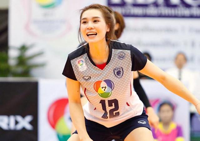 靠一张素颜照爆红，这个泰国小姐姐因太美反遭质疑“性别”