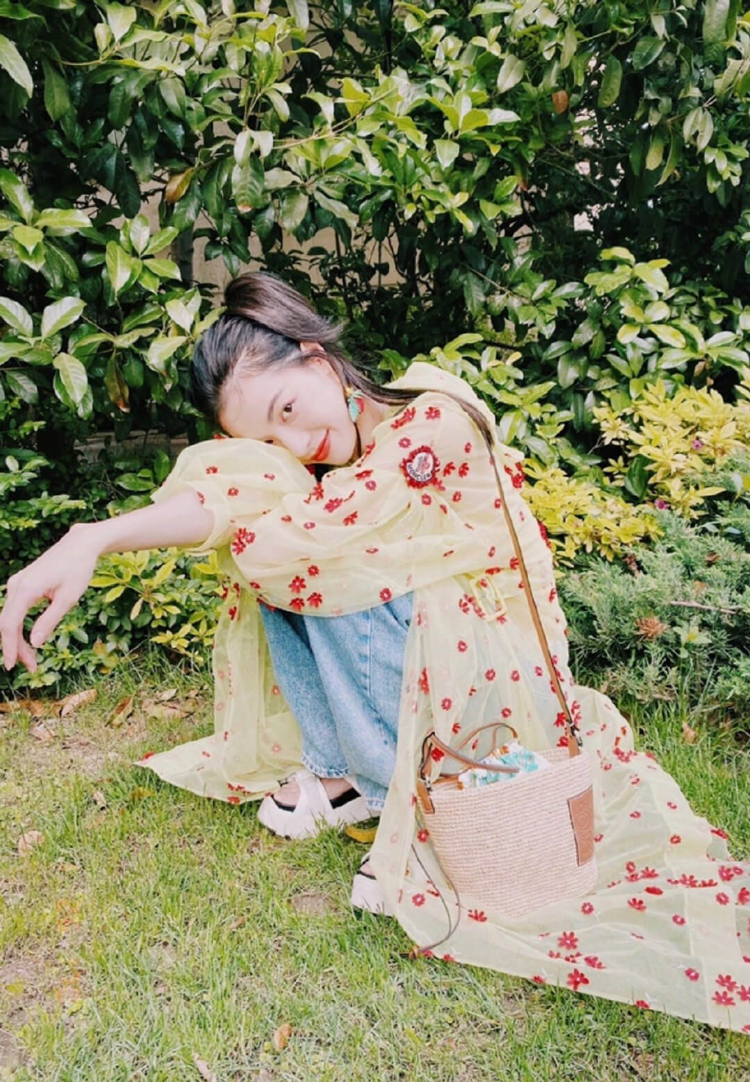 穿Zara的钟楚曦又纯又欲,她的私照给我种了一片草原!