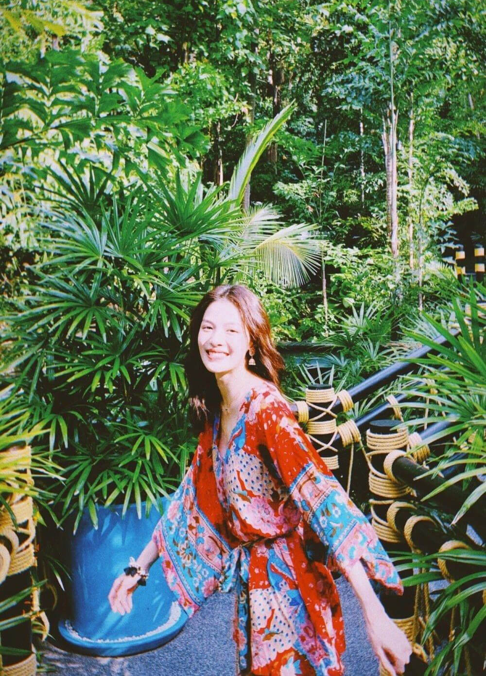 穿Zara的钟楚曦又纯又欲,她的私照给我种了一片草原!